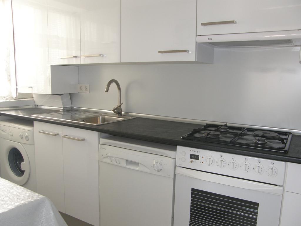 Atico Con Terraza En La Jota Apartment Zaragoza Luaran gambar