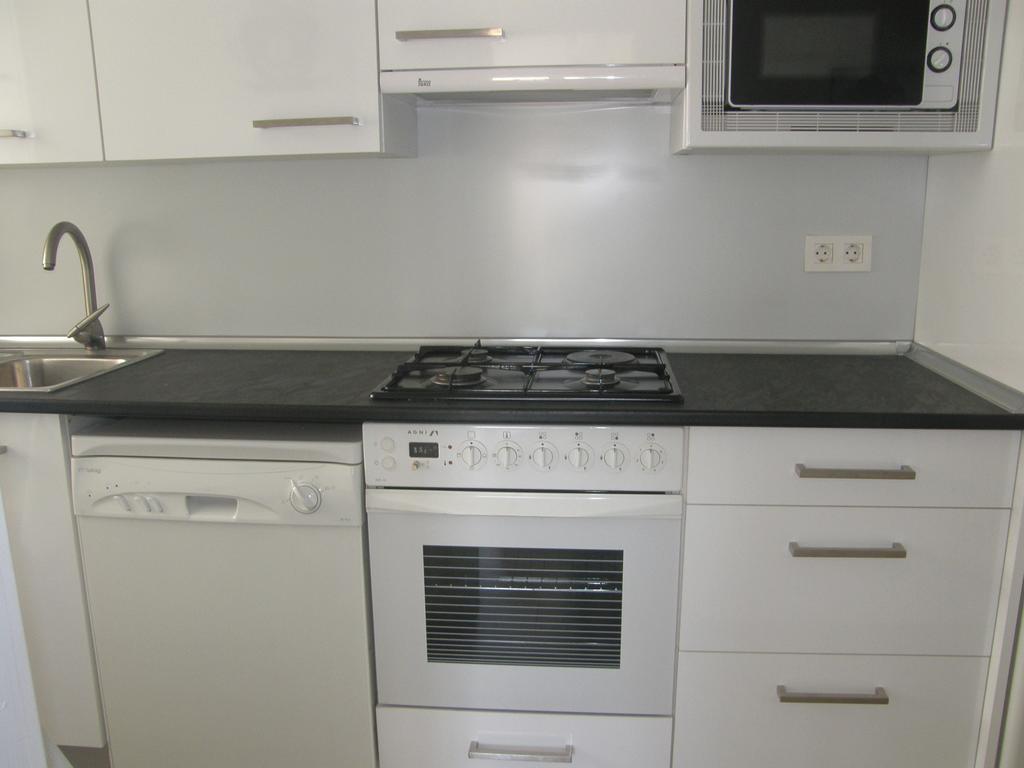 Atico Con Terraza En La Jota Apartment Zaragoza Luaran gambar