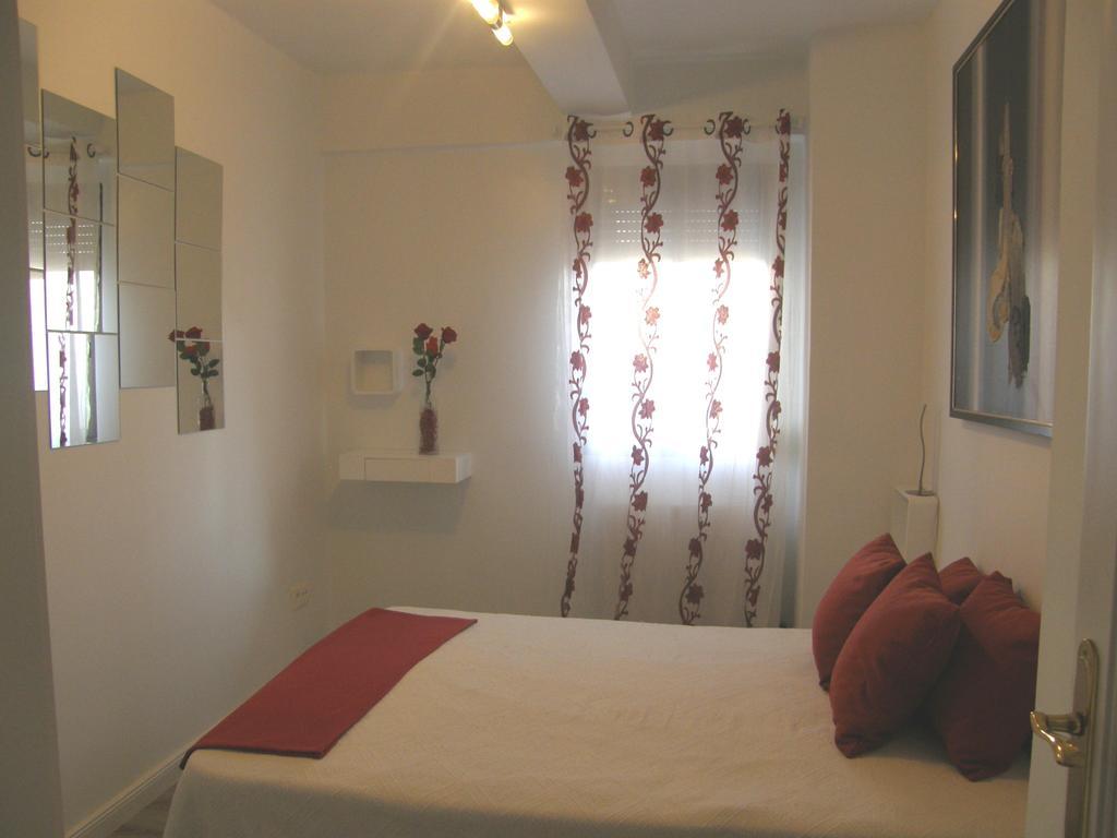 Atico Con Terraza En La Jota Apartment Zaragoza Luaran gambar