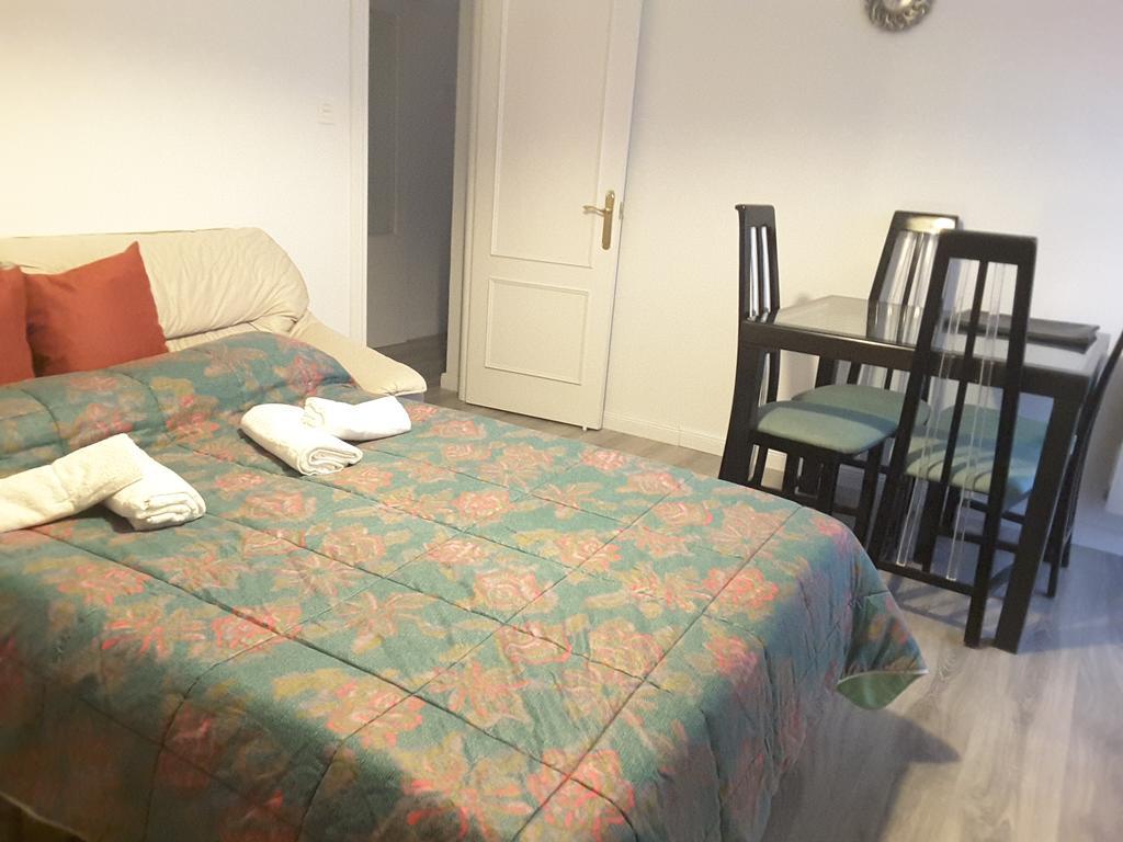 Atico Con Terraza En La Jota Apartment Zaragoza Luaran gambar