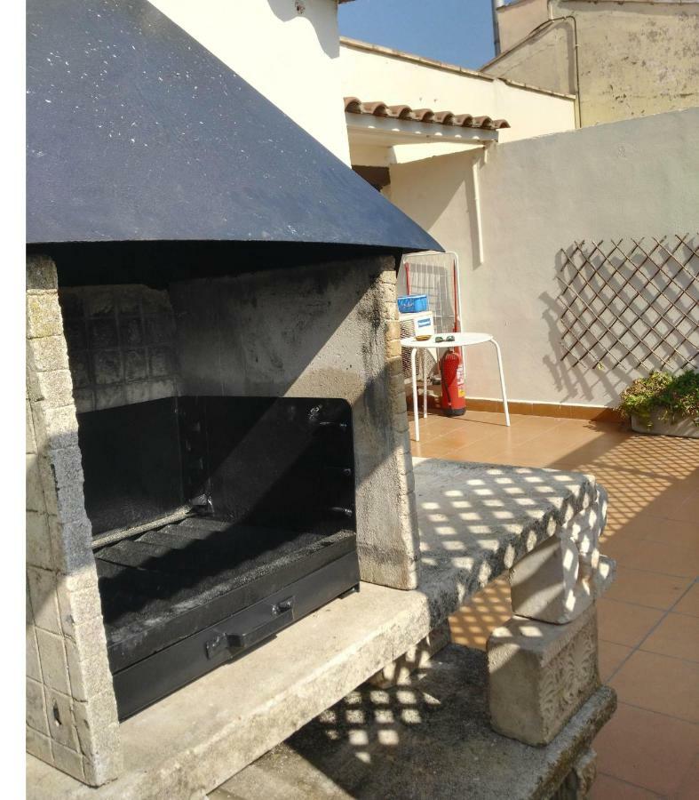 Atico Con Terraza En La Jota Apartment Zaragoza Luaran gambar